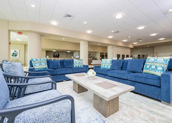 Phoenix Gulf Towers 405 Apartment