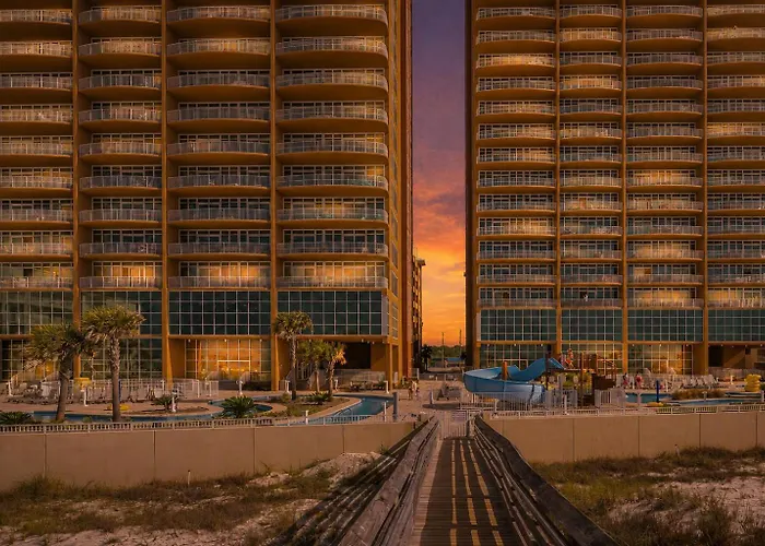 Phoenix Gulf Towers 405 Apartment